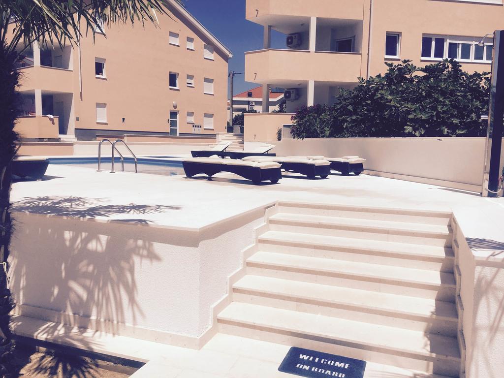 נובליה Orange Apartments מראה חיצוני תמונה