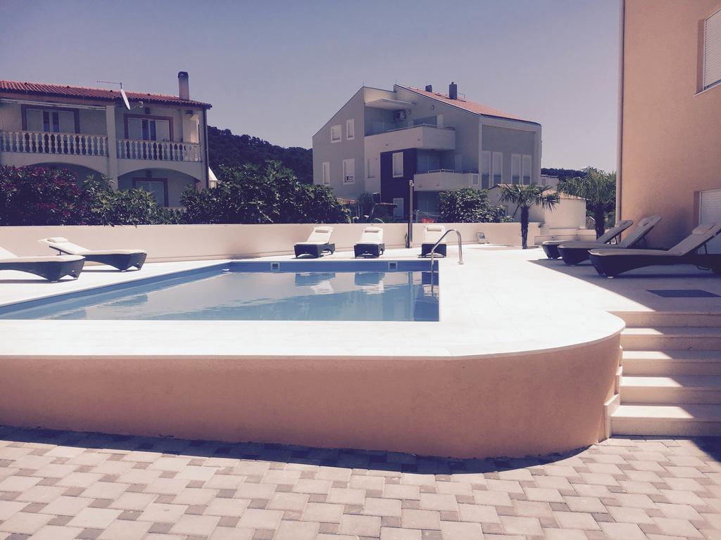 נובליה Orange Apartments מראה חיצוני תמונה