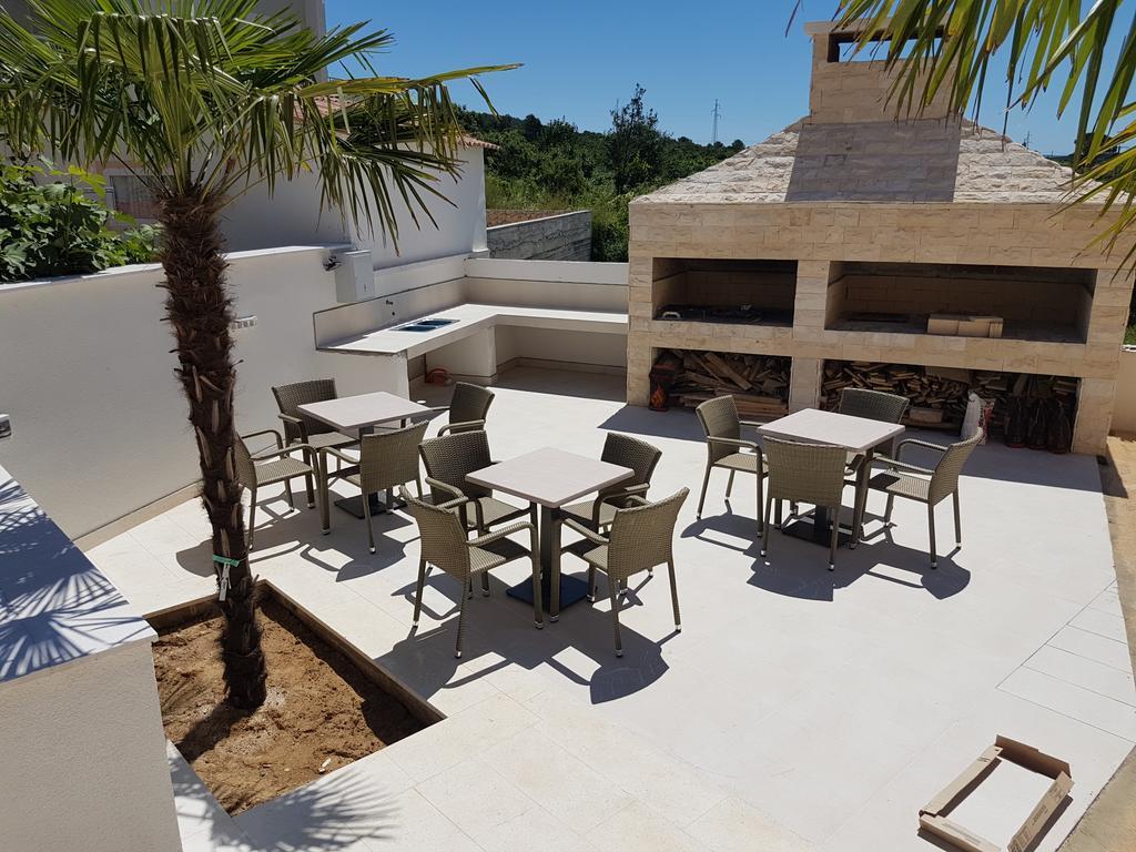 נובליה Orange Apartments מראה חיצוני תמונה
